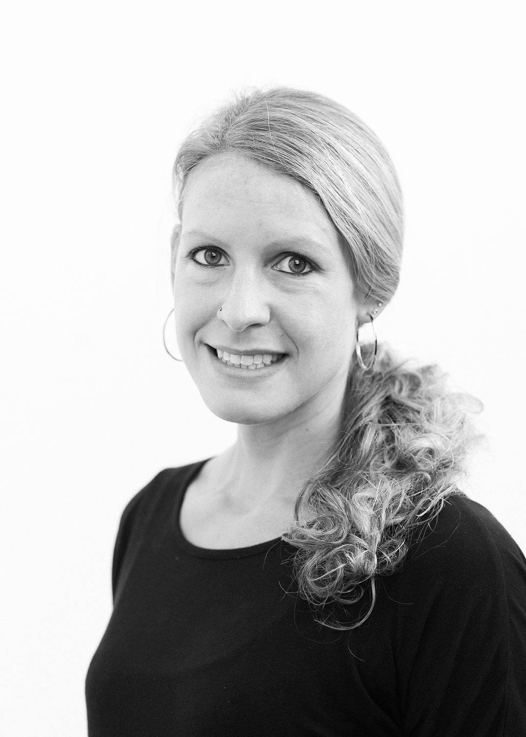 Bild zeigt Mitarbeiterin Susanne Herz, Steuerfachangestellte