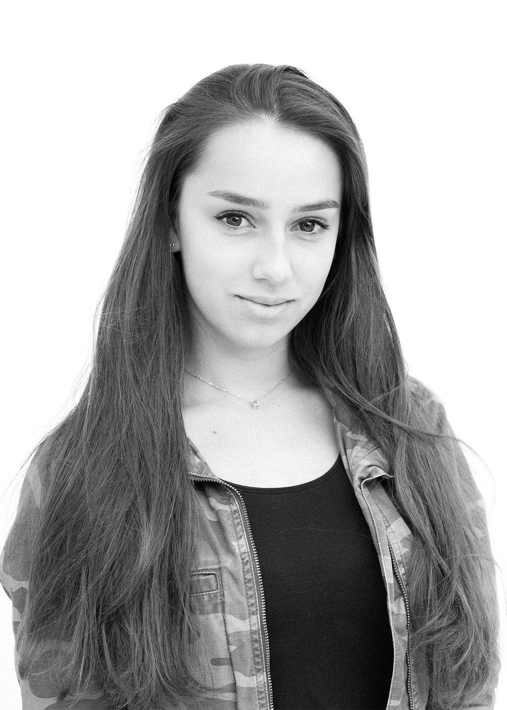 Bild zeigt Mitarbeiterin Charlotte Spoettl, Steuerfachangestellte